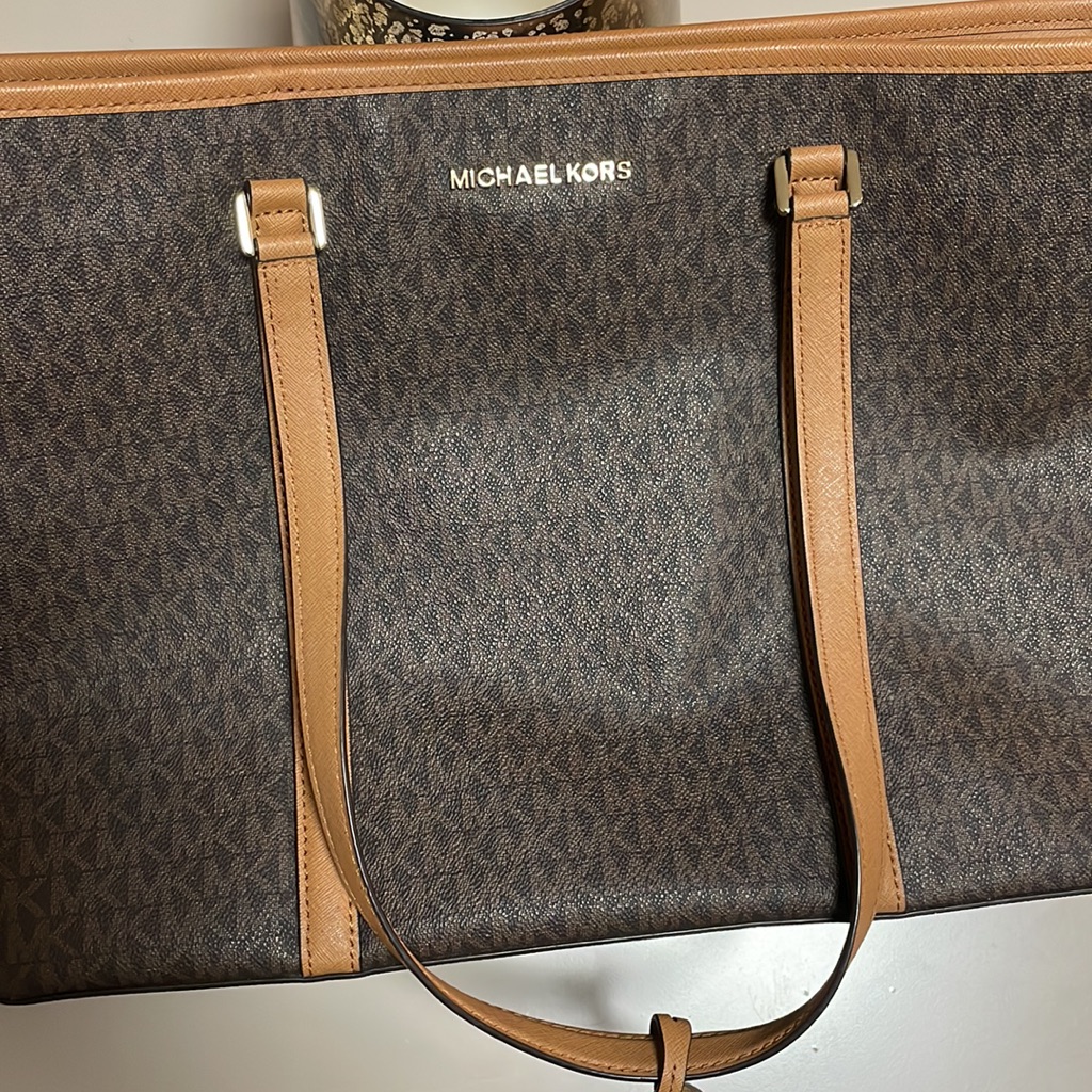 Michael Kors Logo Top-Zip Tote Bag